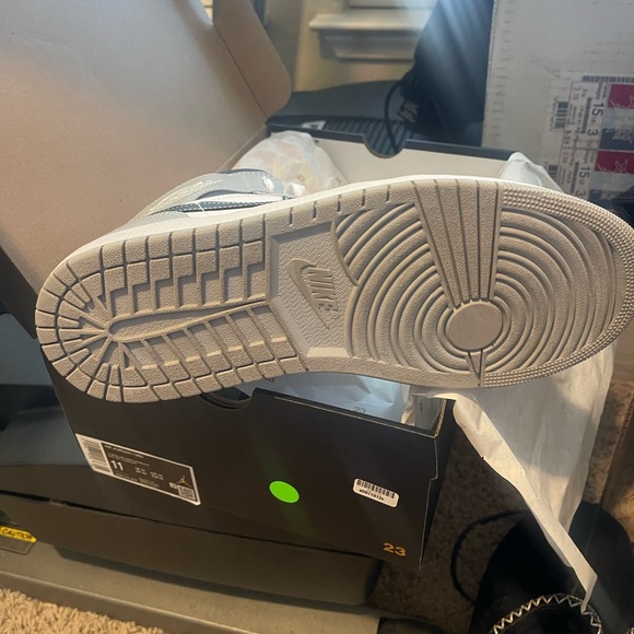 Men’s Jordan 1. My son wore them 1 time and realized high tops were not for him. - Picture 2 of 5